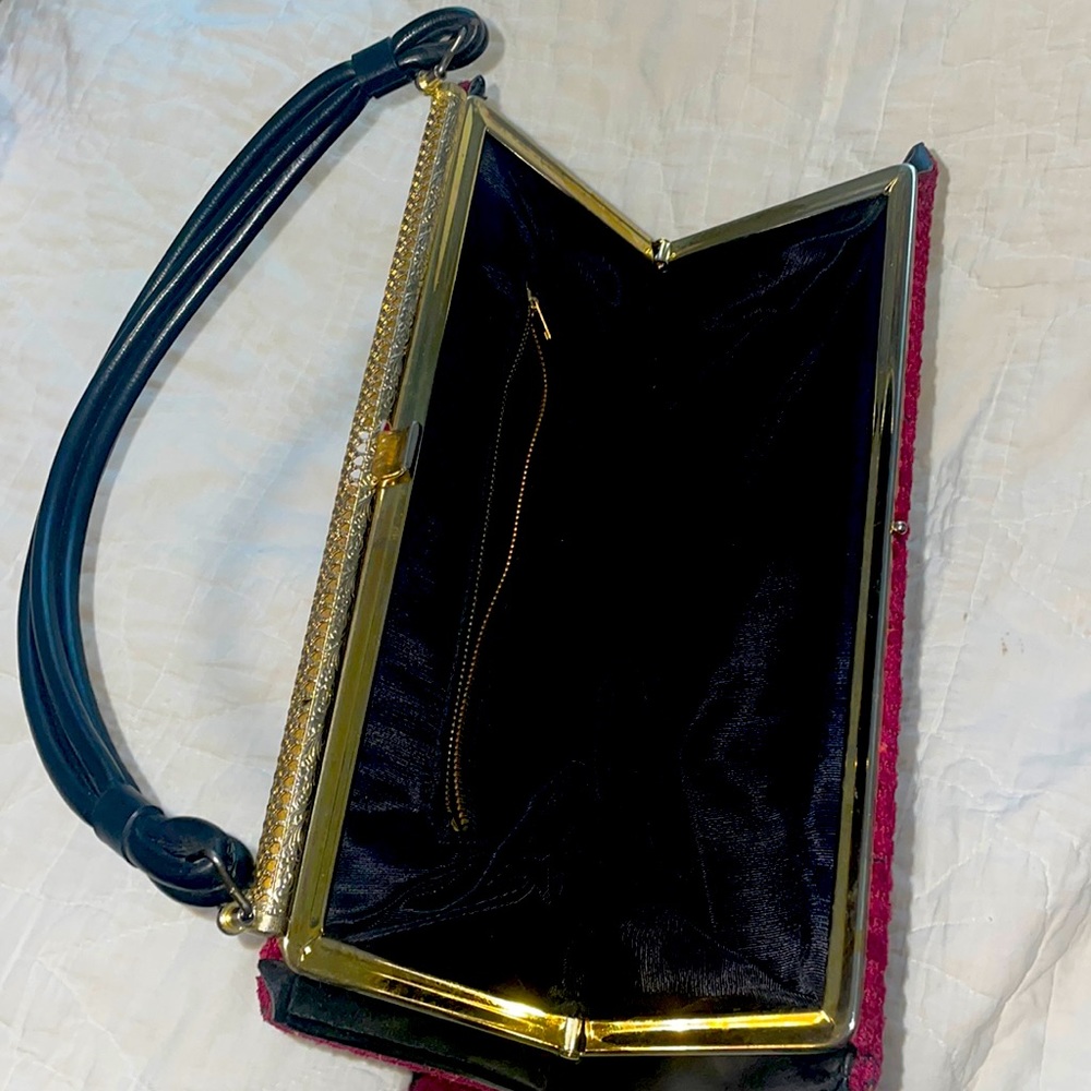 Vintage red and black tapestry bag - Picture 3 of 7